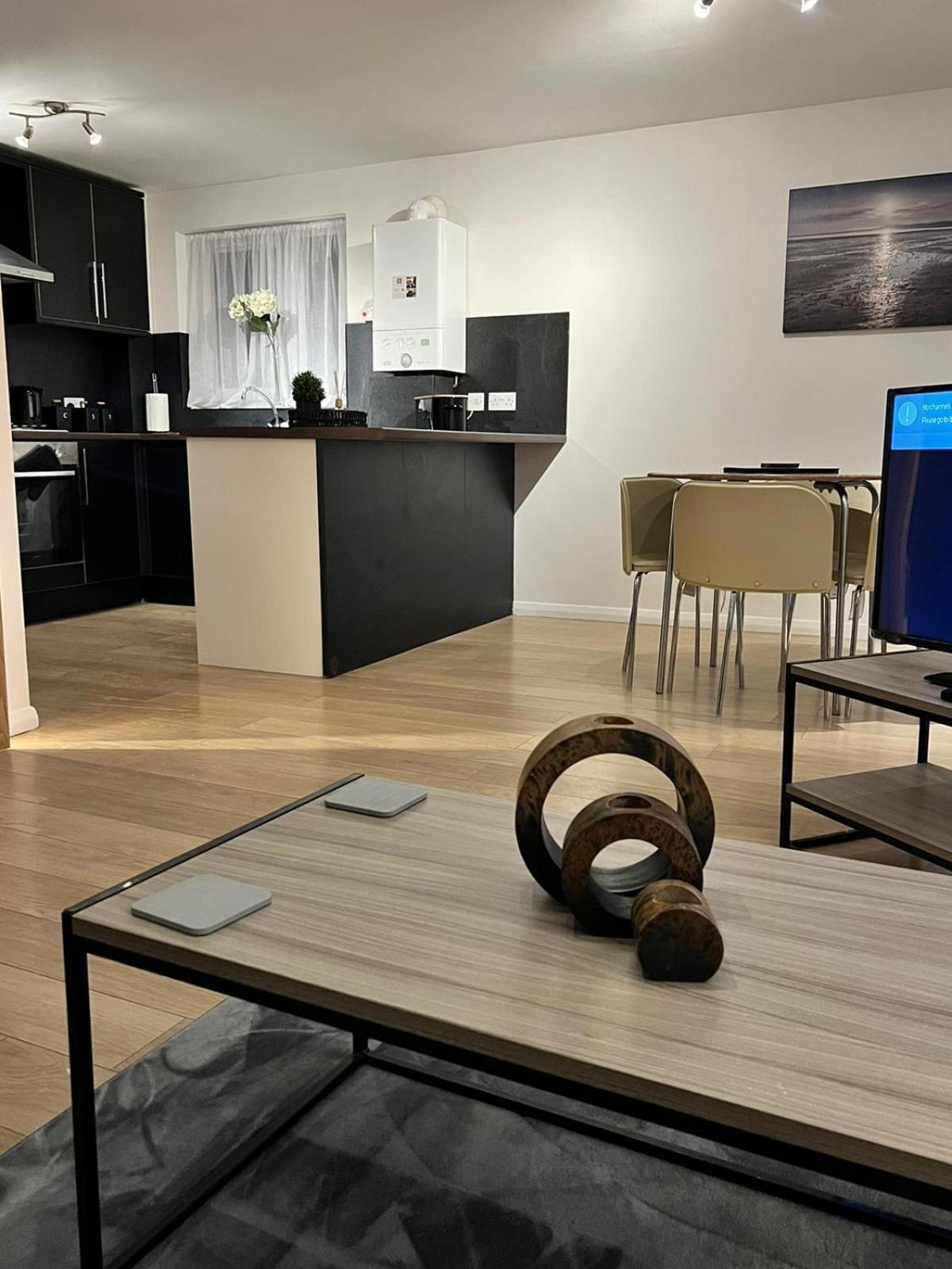 Walnut Apartments 斯肯索普 外观 照片